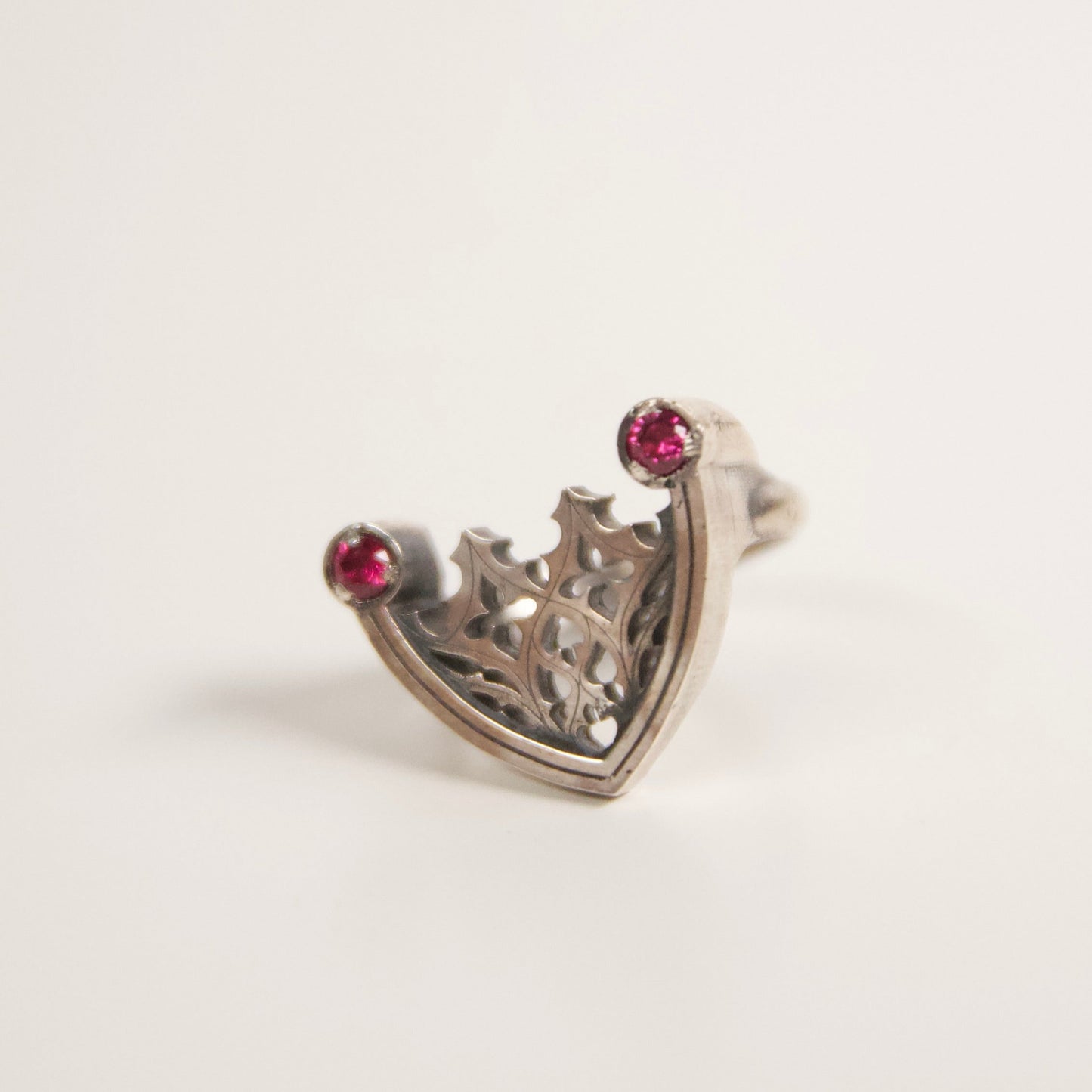gothic arch ring - 7 - ruby