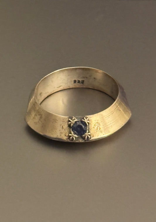 blade ring - 7.75 - sapphire
