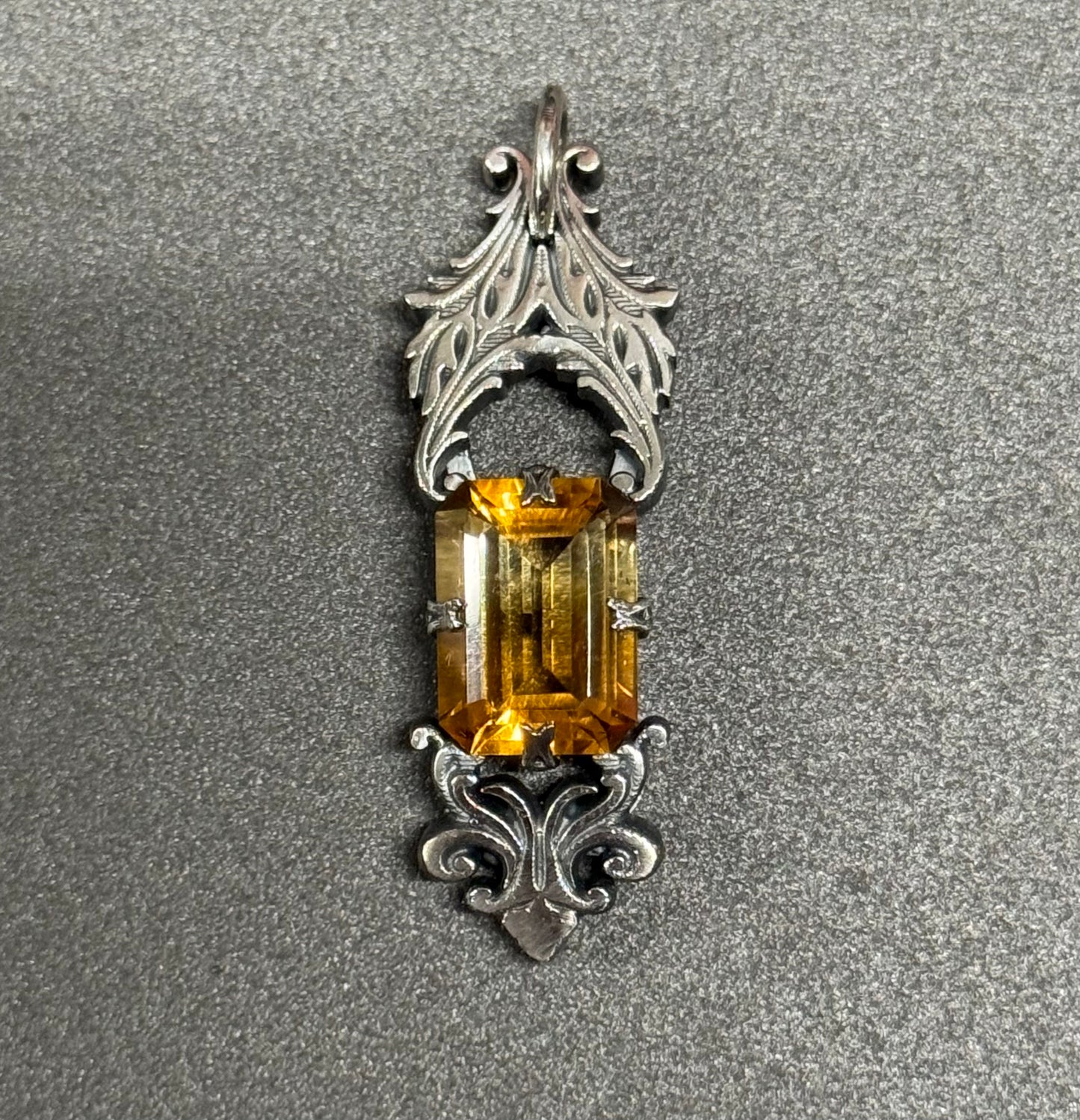 Scroll Pendant - Citrine