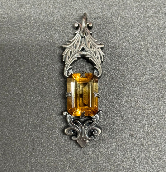 Scroll Pendant - Citrine