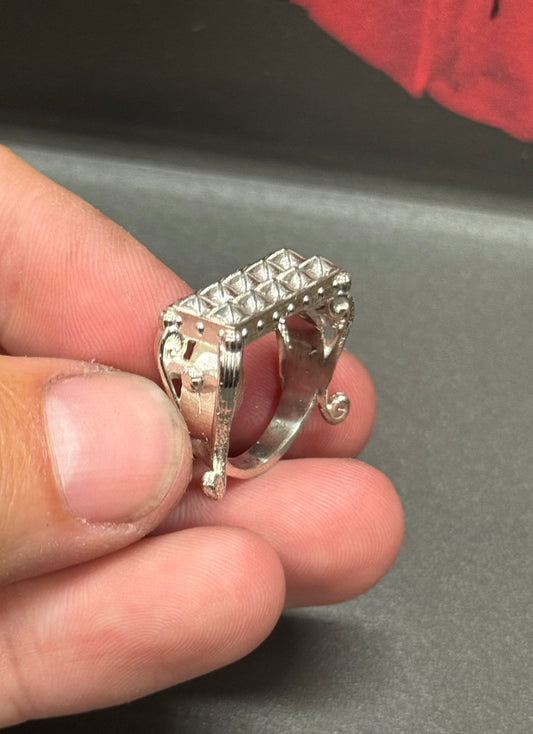 royal bench ring - size 5.5