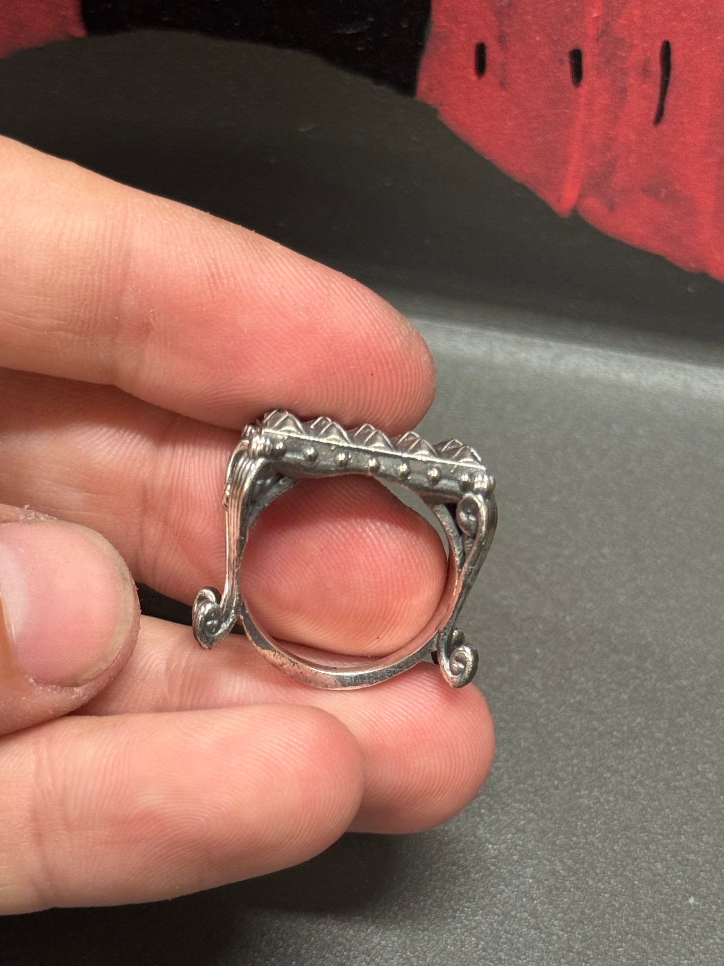 royal bench ring - size 6.5