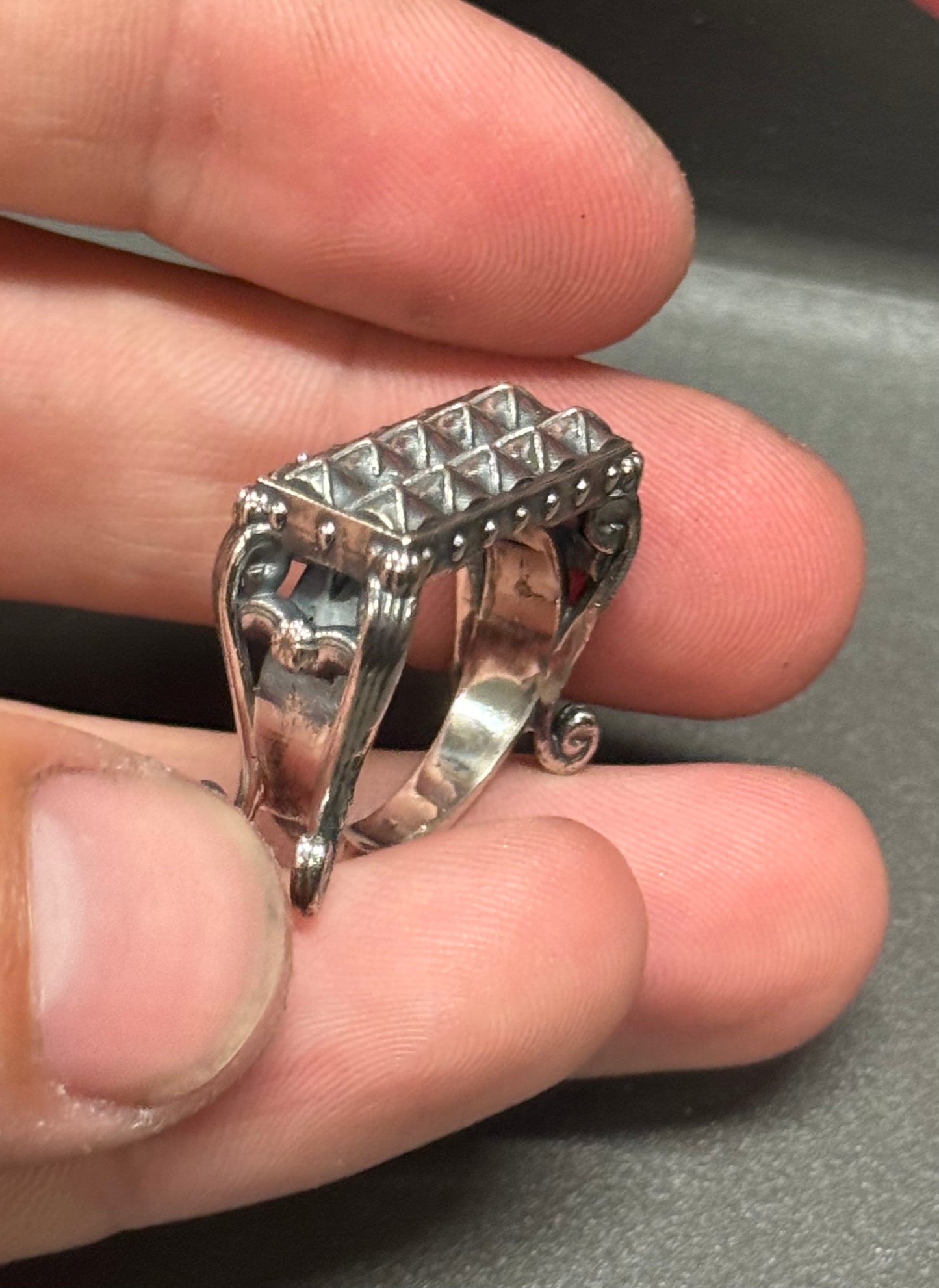 royal bench ring - size 6.5